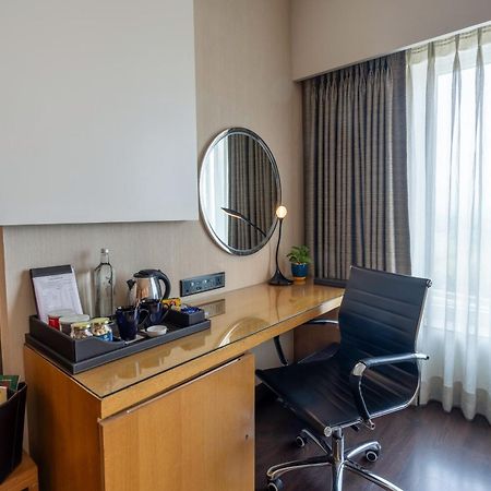 The Fern - Goregaon Mumbai Dış mekan fotoğraf