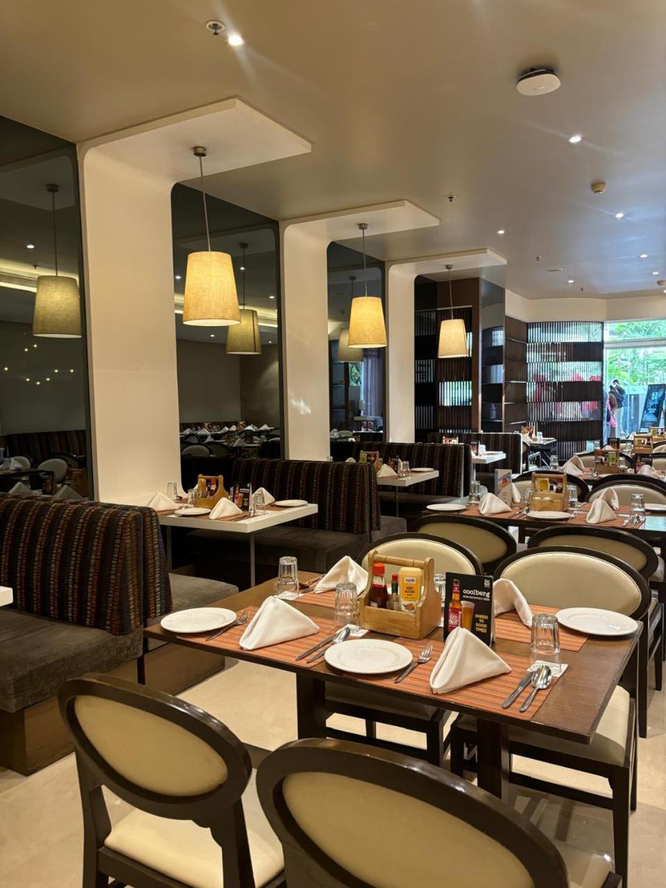 The Fern - Goregaon Mumbai Dış mekan fotoğraf